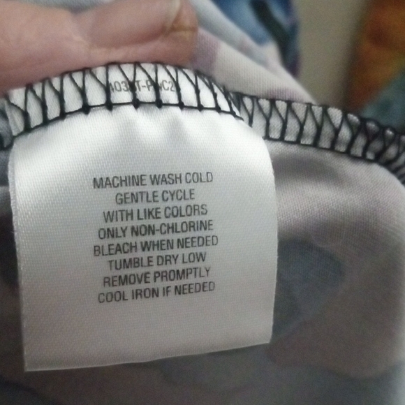 Jaclyn Smith Purple and Blue Cowl Neck Blouse - Picture 4 of 5